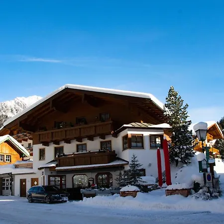 Mesnerhaus *